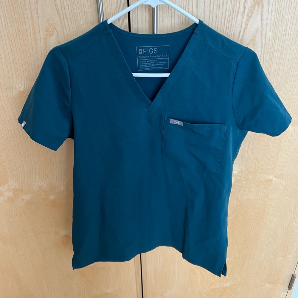 FIGS XS Dark Teal Catarina Scrub Top